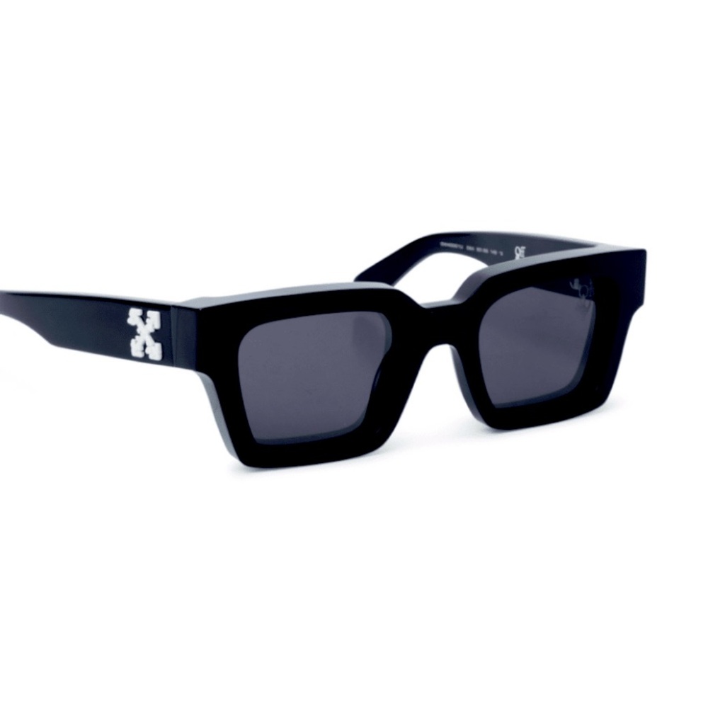 Like New - Off White c/o the sun sunglasses